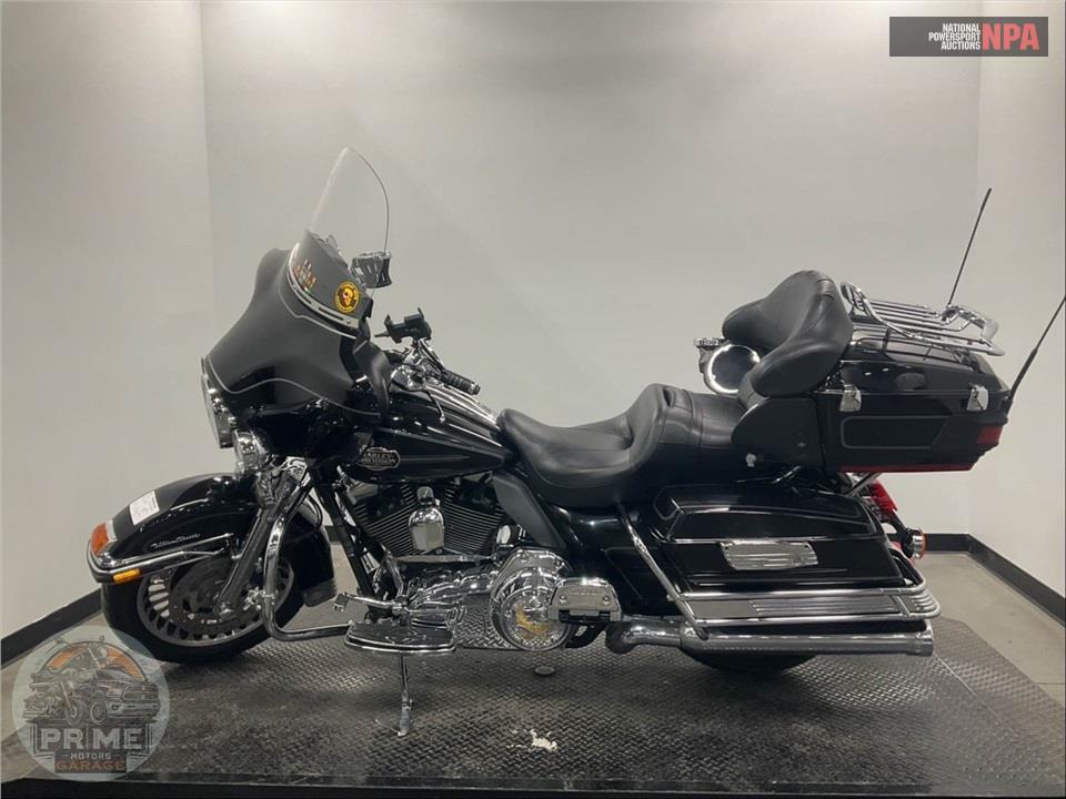2009 Harley-Davidson FLHTCU ULTRA CLASSIC ELECTRA GLIDE — фото 3