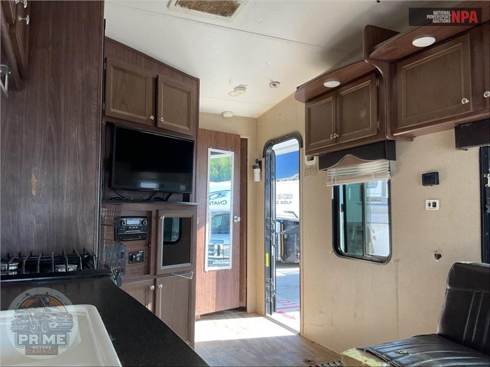 2016 Rubicon M-2500 - TOY HAULER SERIES — фото 8