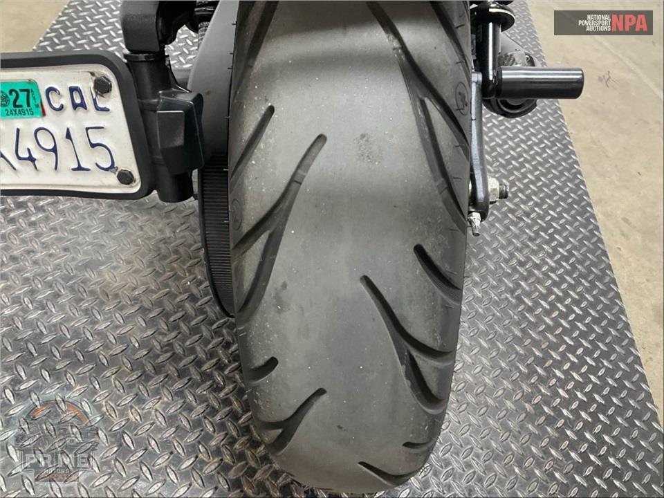 2021 Indian Motorcycle SCOUT BOBBER TWENTY (ABS, BLACK SMOKE) — фото 18