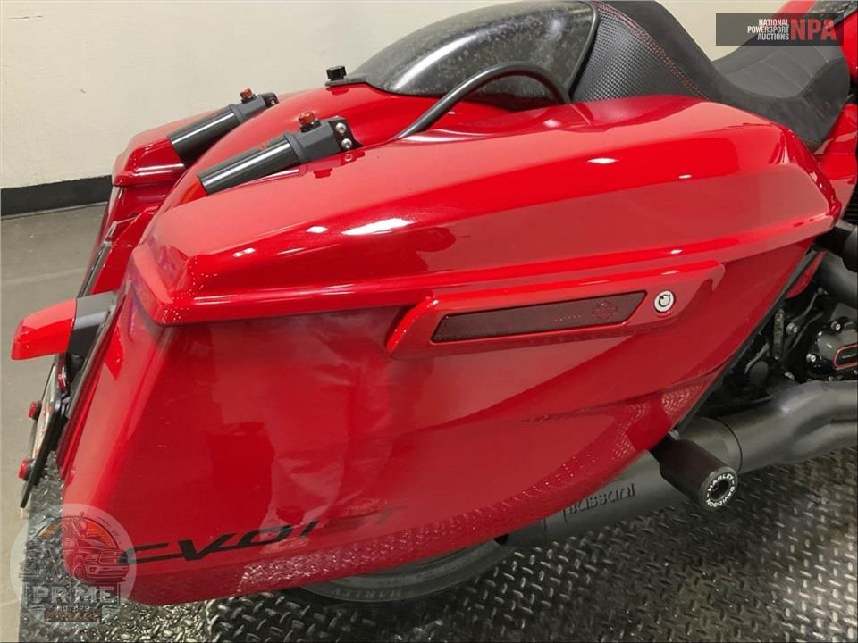 2025 Harley-Davidson FLTRXSTSE CVO ROAD GLIDE ST — фото 18