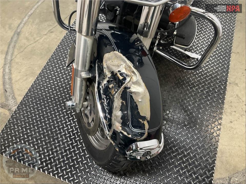 2012 Harley-Davidson FLHRC ROAD KING CLSC — фото 16