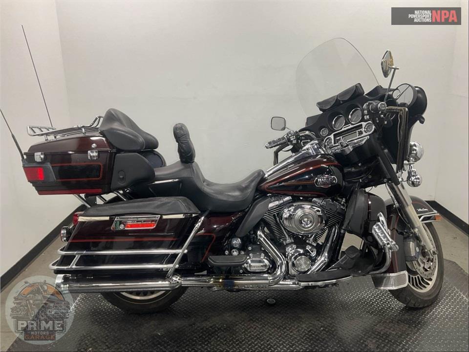 2011 HARLEY-DAVIDSON FLHTCU UL CLSC EL GLIDE