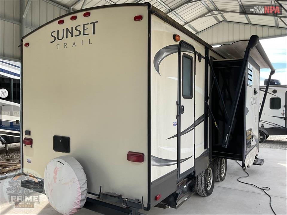 2016 Crossroads Rv M-240 BI - SUNSET TRAIL SUPER LITE SERIES — фото 4