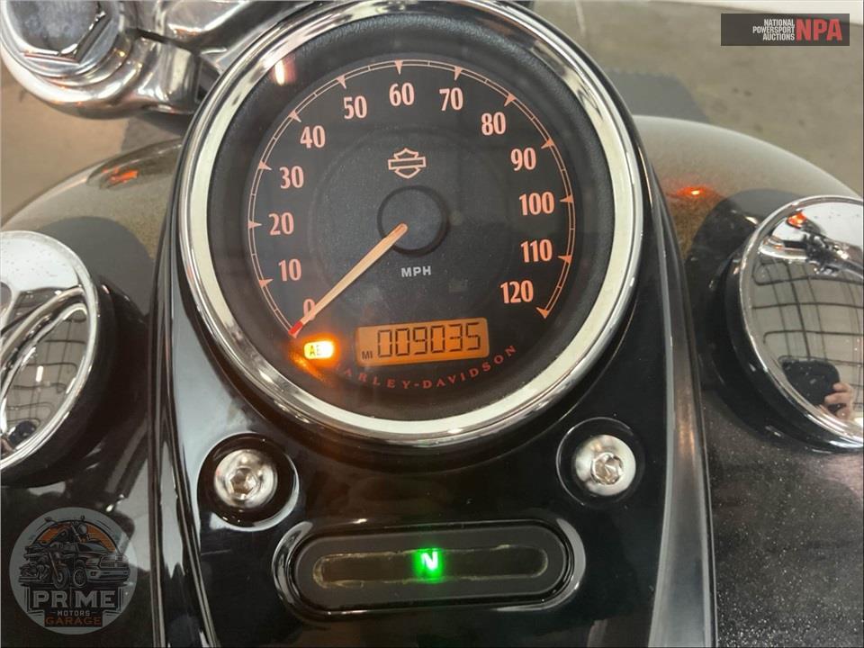 2017 Harley-Davidson FXDWG-103 DYNA WIDE GLIDE — фото 5