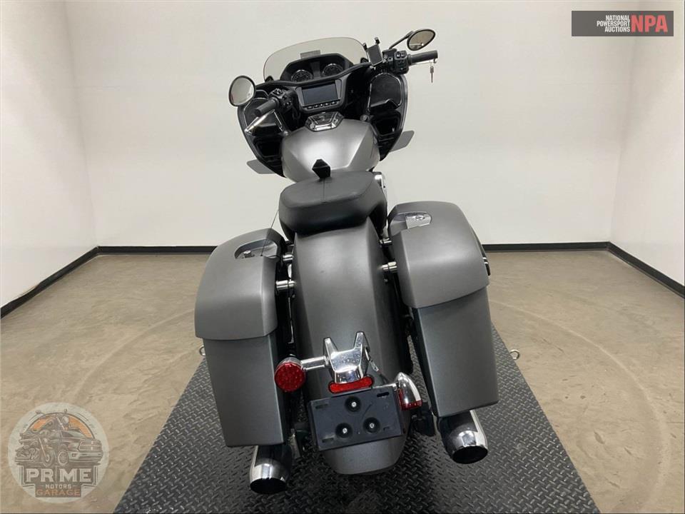 2024 Indian Motorcycle CHALLENGER (SMOKE) — фото 4
