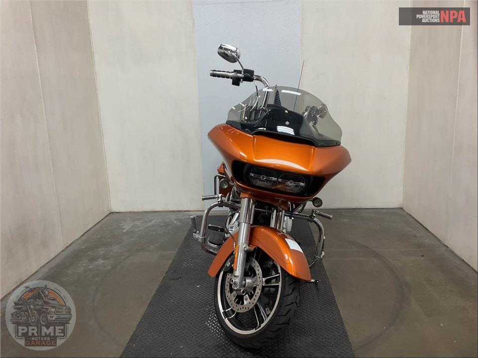 2015 Harley-Davidson FLTRXS ROAD GLIDE SPECIAL — фото 2