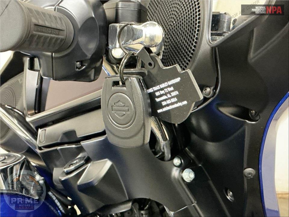 2025 Harley-Davidson FLHX STREET GLIDE — фото 10
