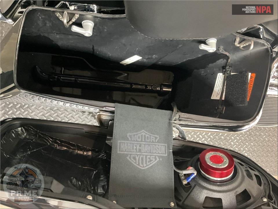 2019 Harley-Davidson FLHTK ULTRA LIMITED — фото 23