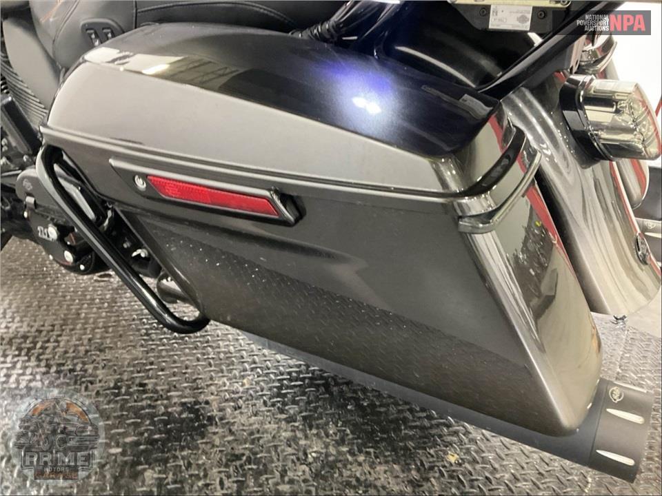 2018 Harley-Davidson FLHTKSE CVO LIMITED — фото 21