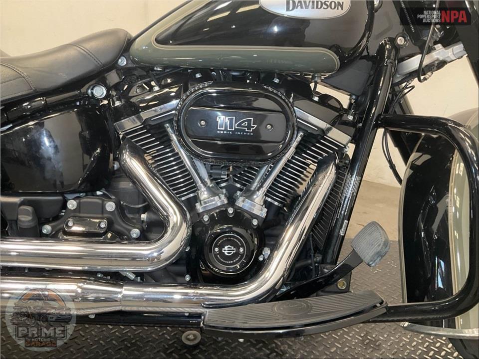 2021 Harley-Davidson FLHCS HERITAGE CLASSIC 114 — фото 6