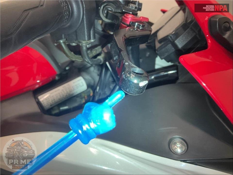 2015 Yamaha YZF-R3 — фото 37