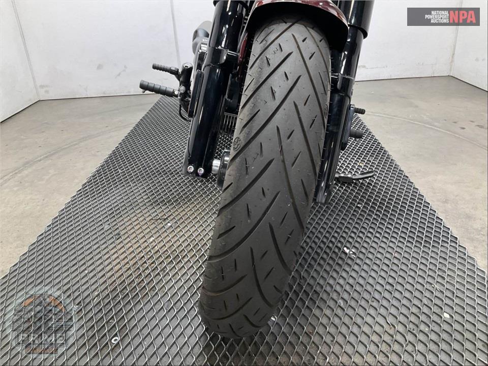 2025 Indian Motorcycle CHIEF BOBBER DARK HORSE (COLOR) — фото 18