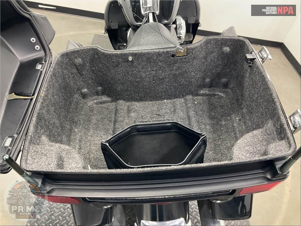 2012 Harley-Davidson FLHTCU UL CLSC EL GLIDE — фото 28