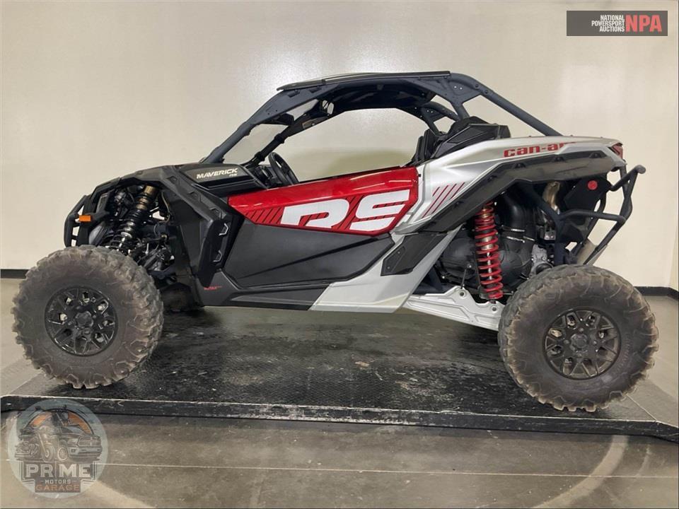 2024 Can-Am MAVERICK X3 RS TURBO (RED AND SILVER) — фото 3