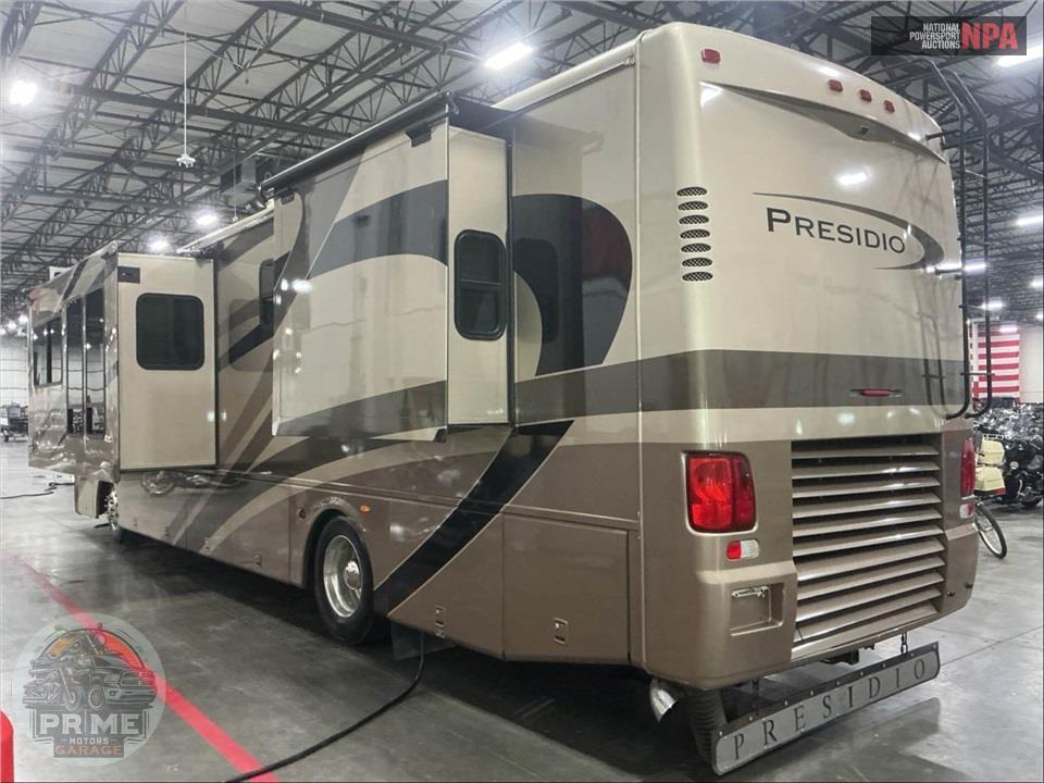 2006 Mandalay Coach M-39A WORKHORSE 330HP - PRESIDIO SERIES — фото 4