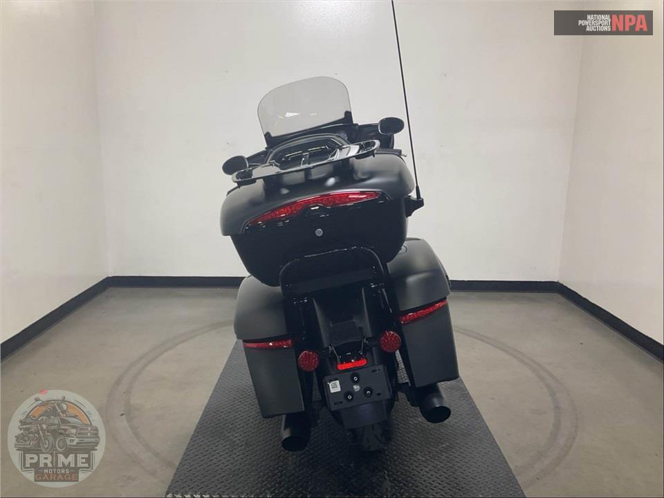 2025 Indian Motorcycle ROADMASTER POWERPLUS DARK HORSE WITH 112 AND POWERBAND AUDIO PACKAGE — фото 4