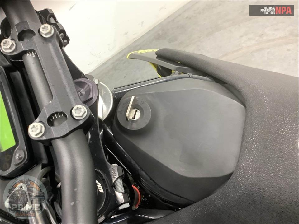 2023 Husqvarna 701 SUPERMOTO — фото 12
