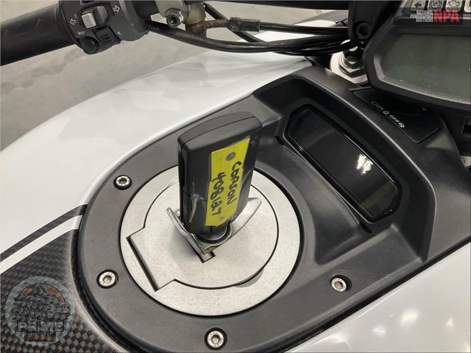 2015 Ducati DIAVEL CARBON WHITE — фото 11