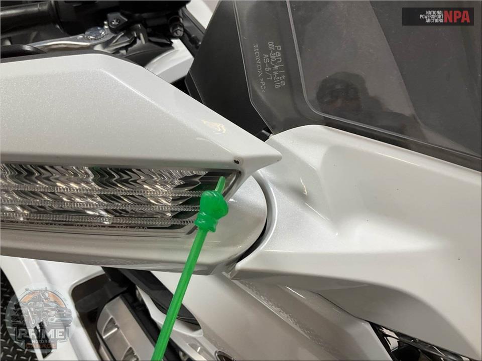 2018 Honda GL1800D GOLDWING TOUR DCT (WHITE) — фото 24