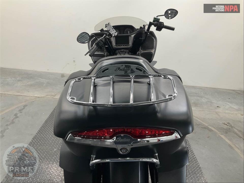 2020 Indian Motorcycle CHALLENGER DARK HORSE SMOKE (BLACK) — фото 21