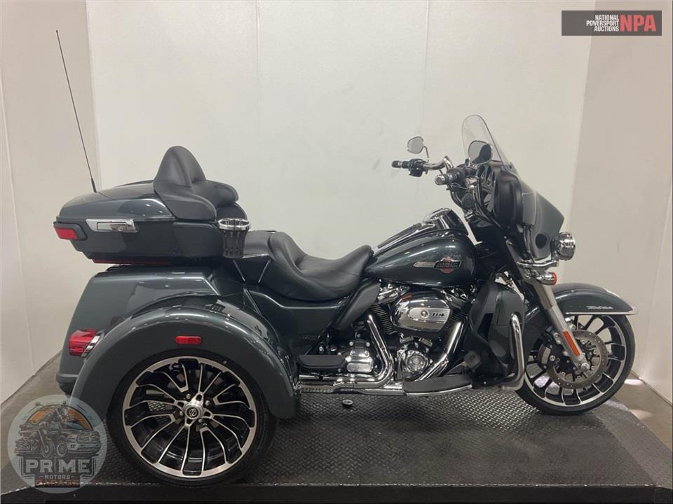 2025 Harley-Davidson FLHTCUTG TRI GLIDE ULTRA CLASSIC — фото 1