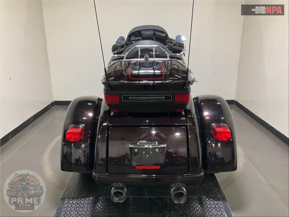 2011 Harley-Davidson FLHTCUTG TRIGLIDE UL CLSC — фото 4