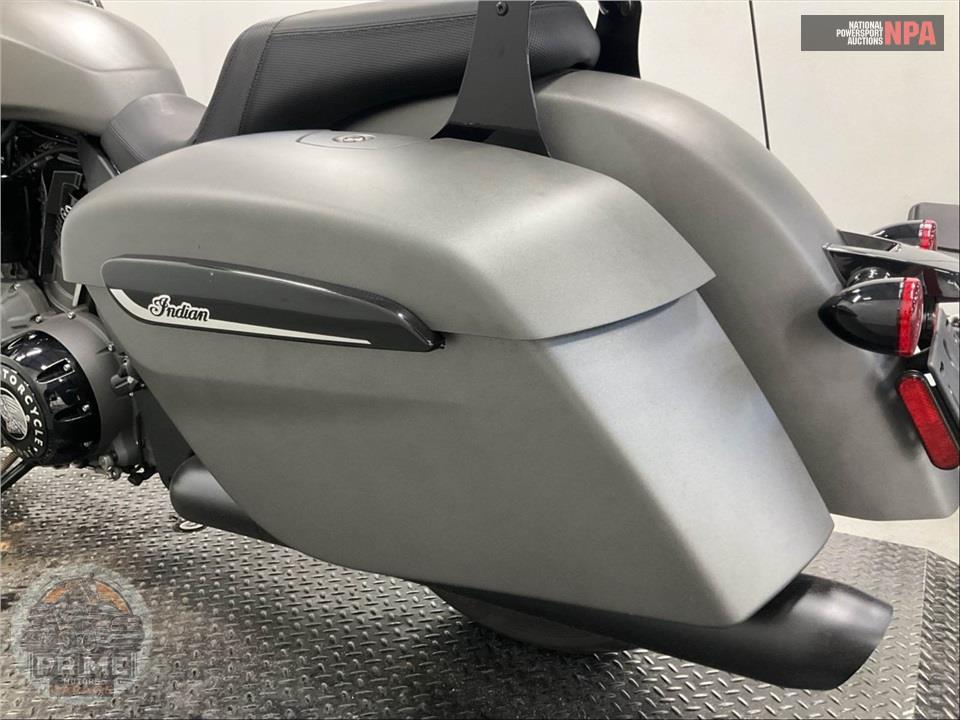 2023 Indian Motorcycle CHALLENGER DARK HORSE (SMOKE) — фото 15