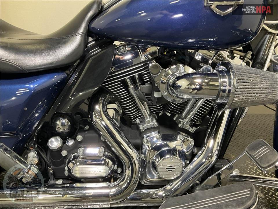2013 Harley-Davidson FLHX STREET GLIDE — фото 6