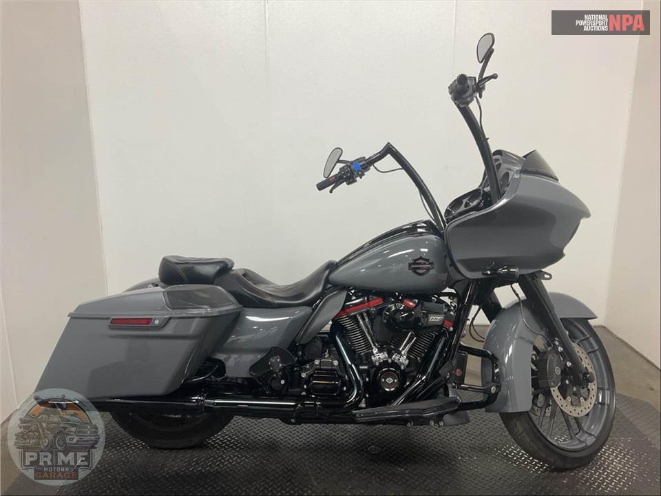 2018 Harley-Davidson FLTRXSE CVO ROAD GLIDE — фото 1