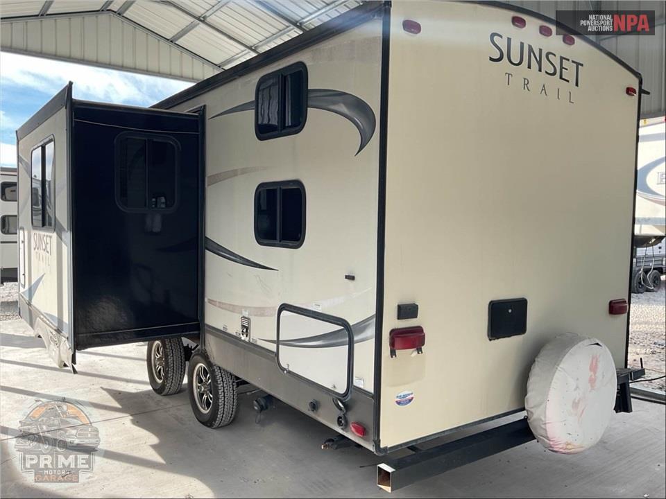 2016 Crossroads Rv M-240 BI - SUNSET TRAIL SUPER LITE SERIES — фото 3