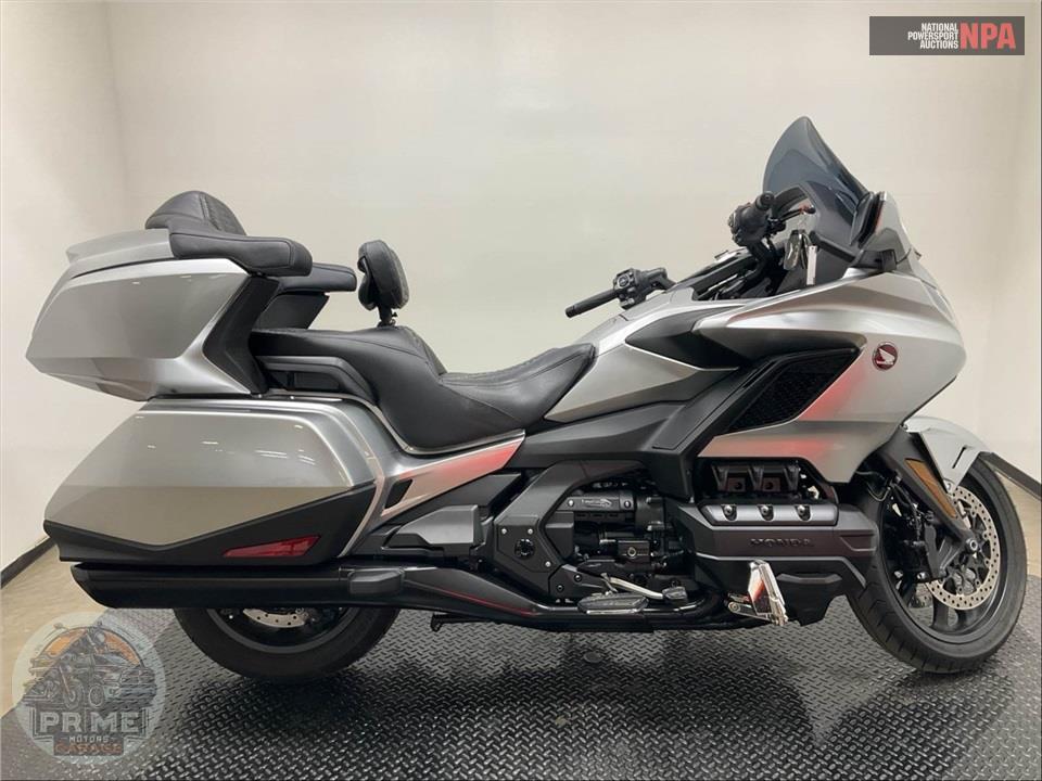 2025 Honda GOLD WING TOUR AUTOMATIC DCT — фото 1