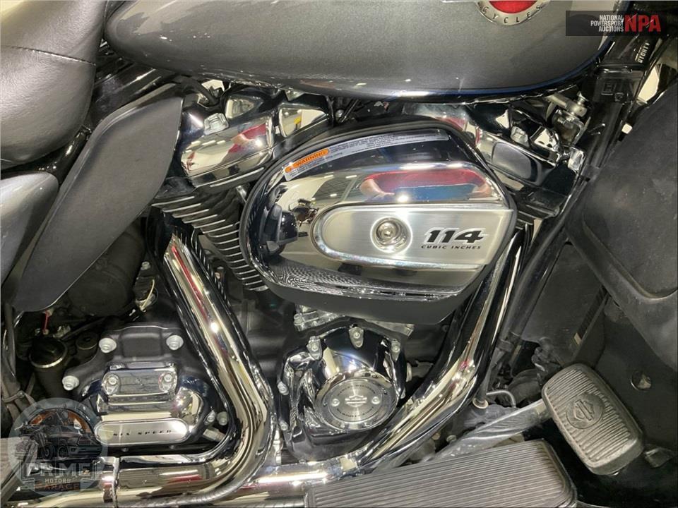 2022 Harley-Davidson FLHTCUTG TRI GLIDE ULTRA CLASSIC — фото 6