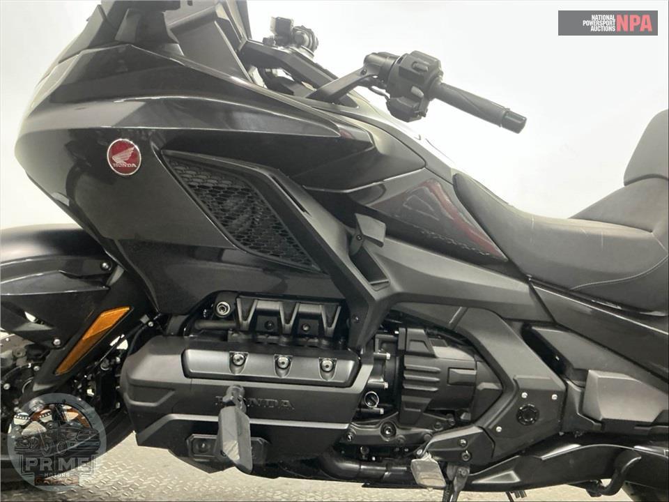 2022 Honda GL1800D GOLDWING TOUR DCT — фото 7