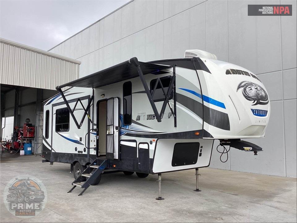 2018 Cherokee By Forest River M-285DRL4 - ARCTIC WOLF FIFTH WHEEL SERIES — фото 1