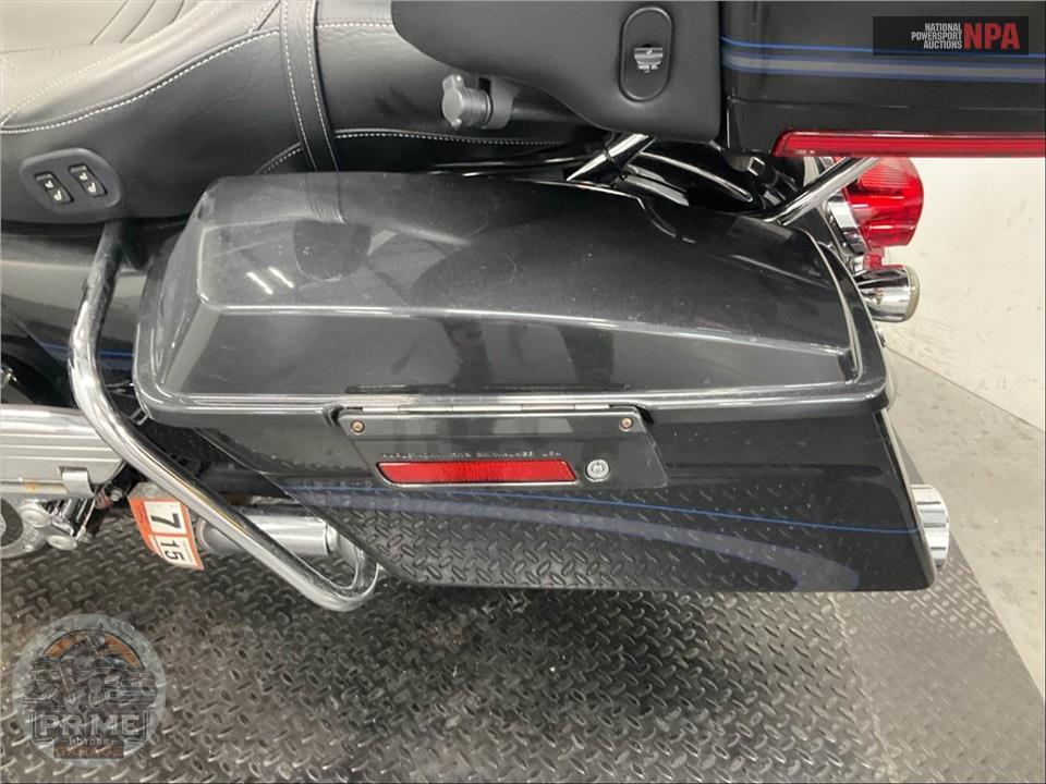 2013 Harley-Davidson FLHTCUSE8 SCREAMIN EG ANN — фото 18