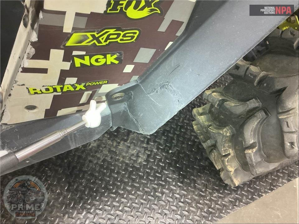 2015 Can-Am MAVERICK 1000R X MR — фото 28