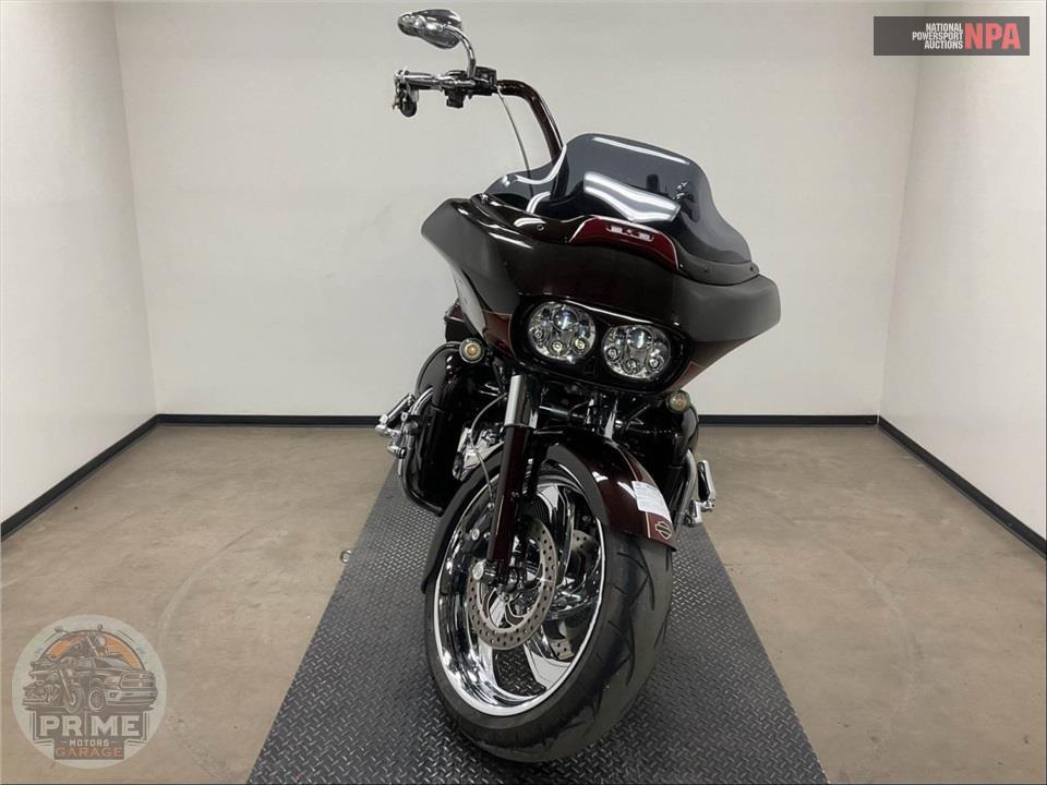 2011 Harley-Davidson FLTRU ROAD GLIDE ULTRA — фото 2