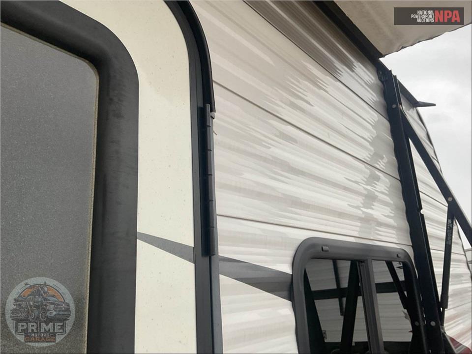 2017 Jayco M-212 QBW - JAY FLIGHT SLX SERIES — фото 24