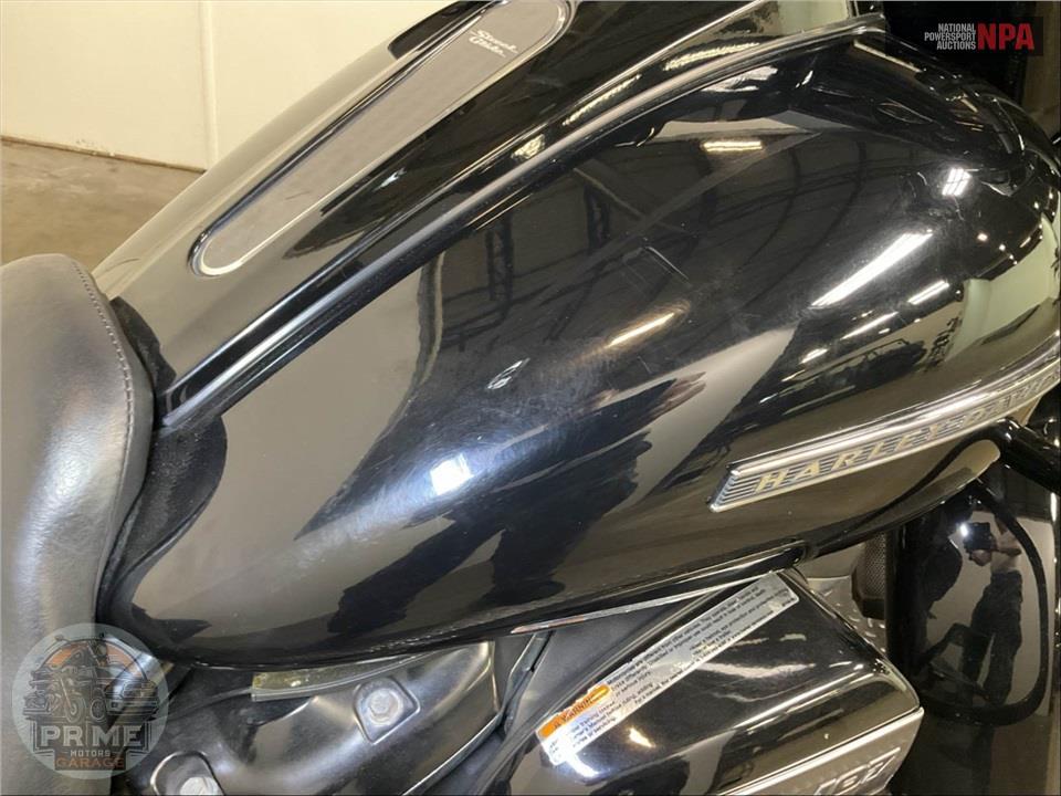 2018 Harley-Davidson FLHXS STREET GLIDE SPECIAL — фото 30