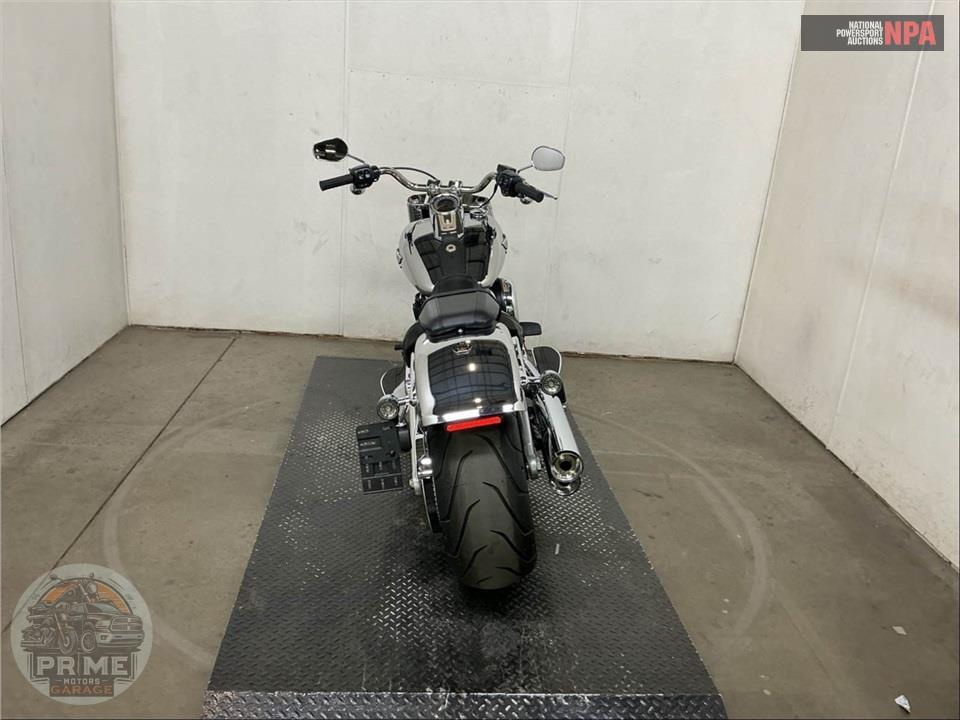 2025 Harley-Davidson FLSTFI SOFTAIL FAT BOY GRAY GHOST — фото 4