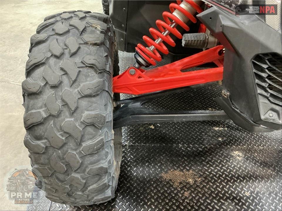 2017 Can-Am MAVERICK X3 X RS 1000R TURBO R — фото 16