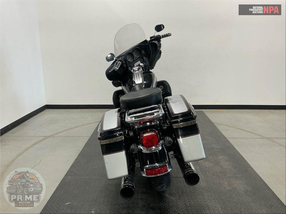 2011 Harley-Davidson FLHTCU UL CLSC EL GLIDE — фото 4
