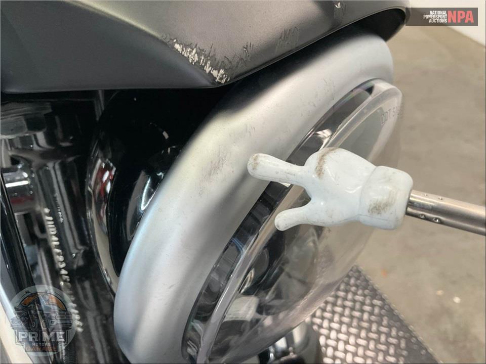 2016 Harley-Davidson XL883N IRON — фото 21