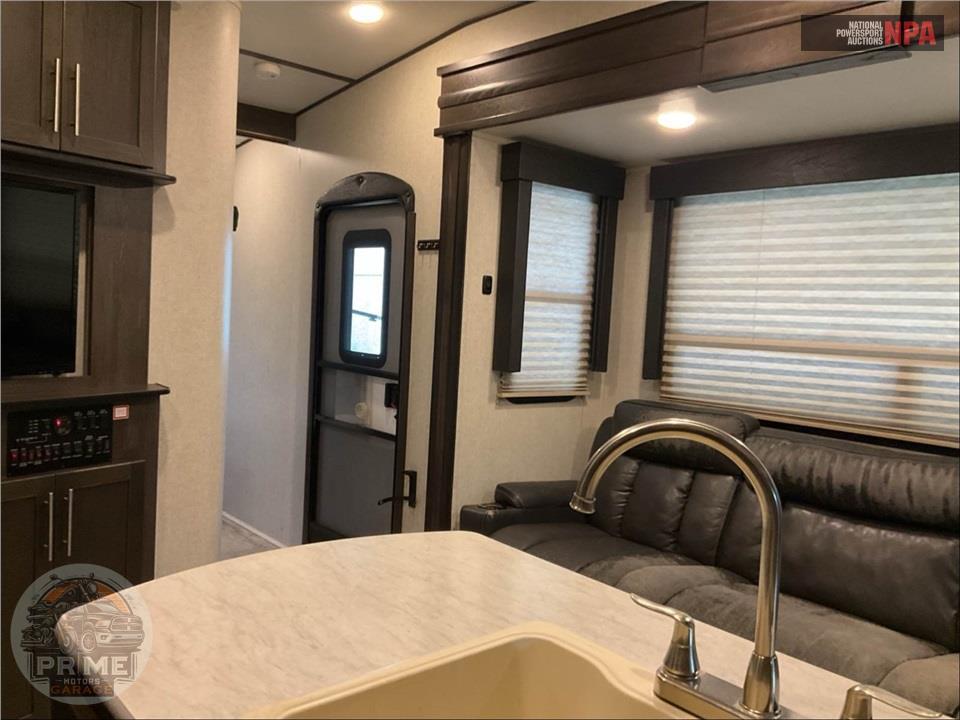 2018 Keystone Rv M-35 - CARBON TOY HAULER SERIES — фото 9