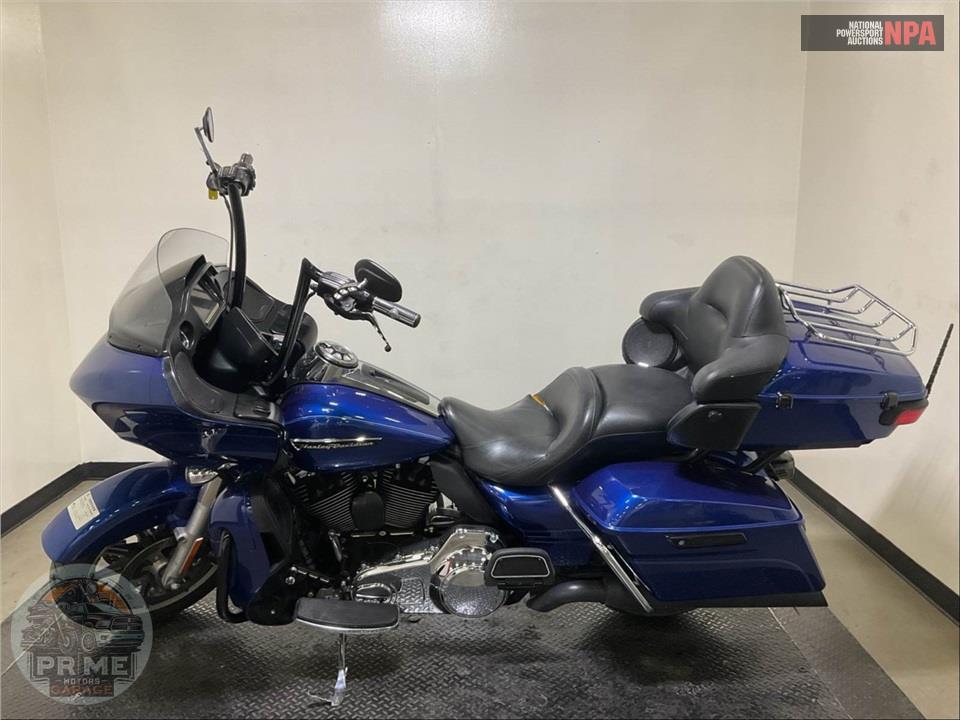2016 Harley-Davidson FLTRU ROAD GLIDE ULTRA — фото 3