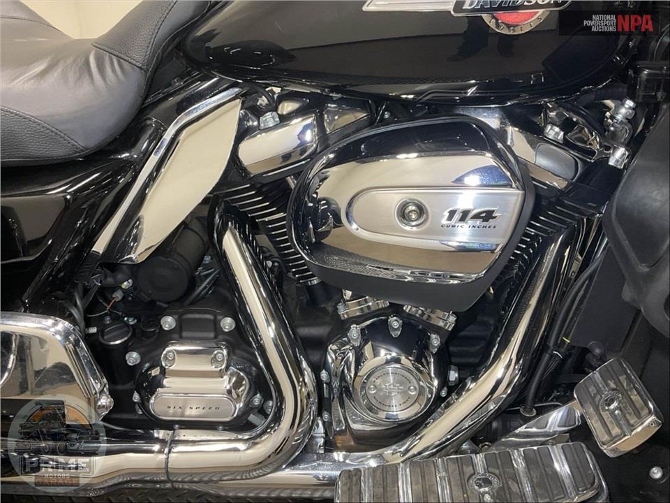 2024 Harley-Davidson FLHTCUTG TRI GLIDE ULTRA CLASSIC — фото 6