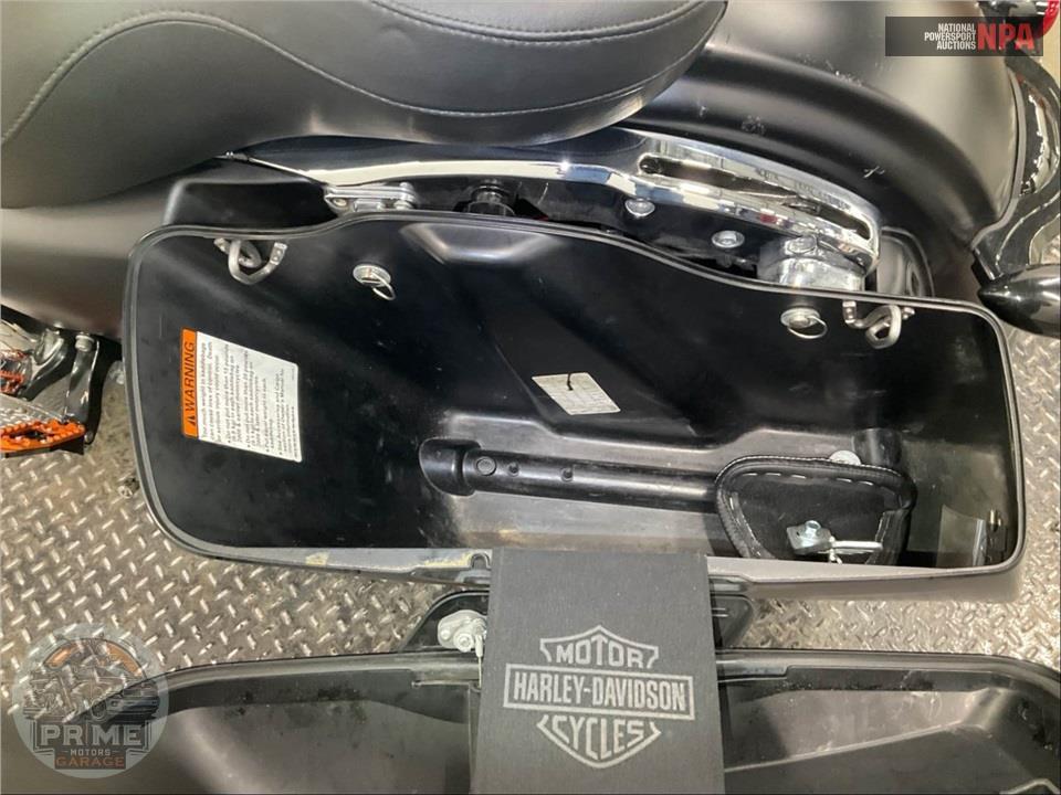 2015 Harley-Davidson FLTRX ROAD GLIDE — фото 23