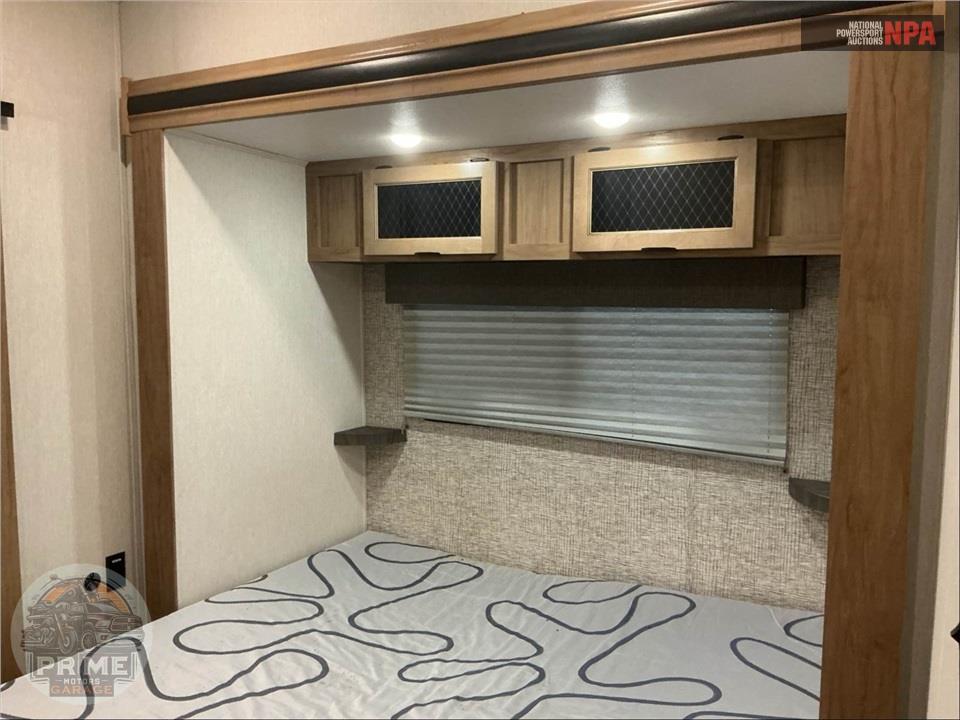 2024 Sabre By Forest River M-37FLH - FIFTH WHEEL SERIES — фото 11