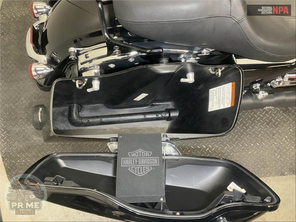 2022 Harley-Davidson FLHX STREET GLIDE — фото 24