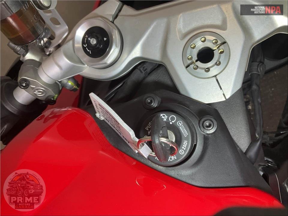 2025 Ducati PANIGALE V2 — фото 10